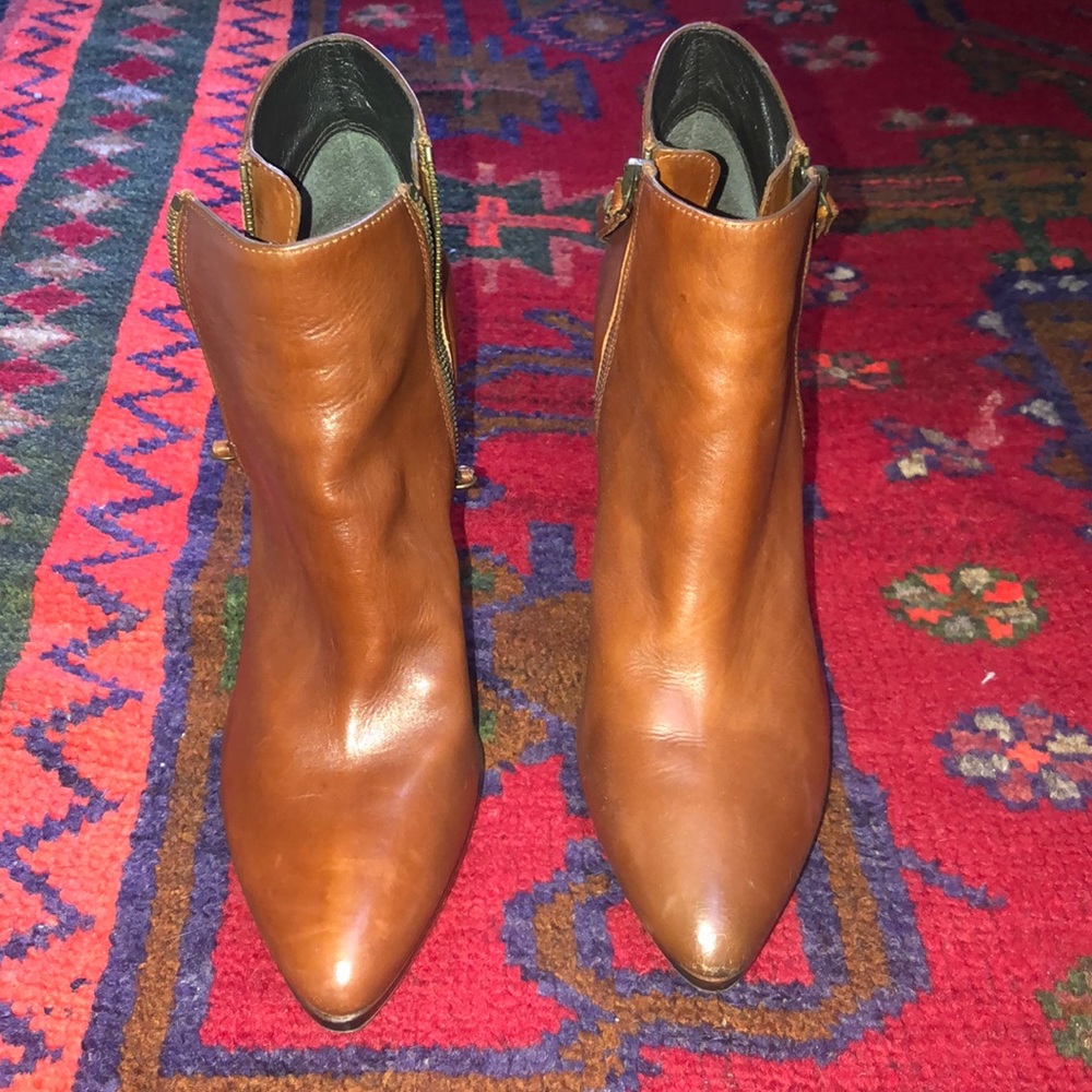 brown leather boots staurt weitzman